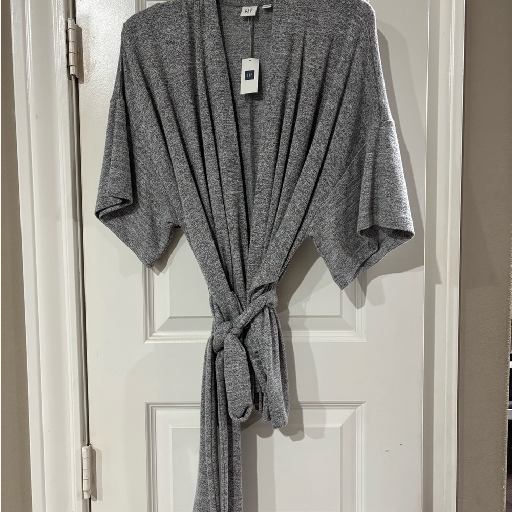 Brand new never worn cute cozy kimono sweater - Picture 2 of 4